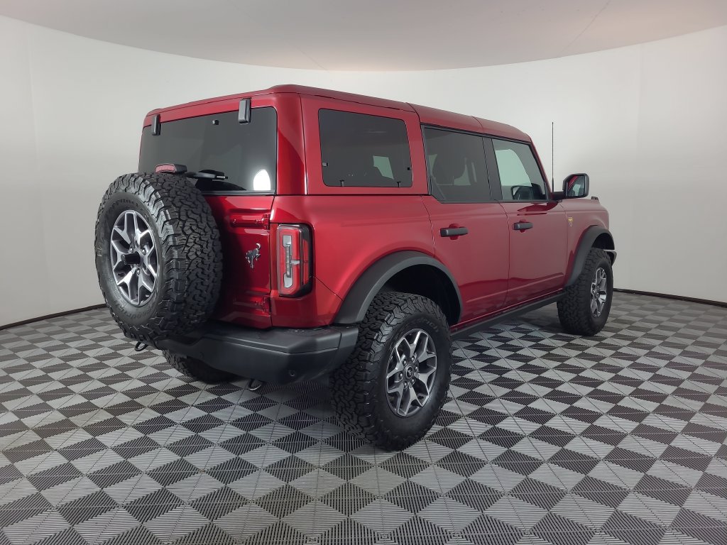 Used 2025 Ford Bronco Badlands AWD/4WD image 3