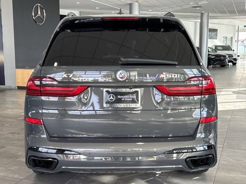 Used 2022 BMW X7 M50i image 6