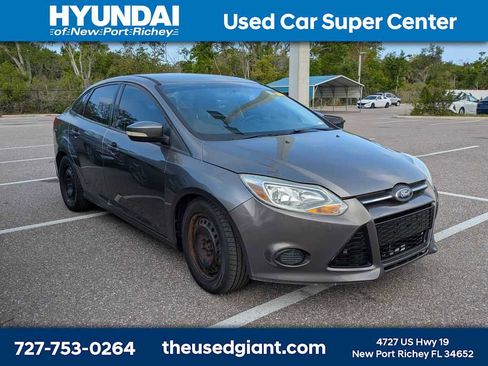 Used 2014 Ford Focus SE image 4