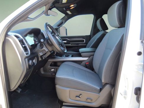 Used 2024 RAM 3500 Big Horn AWD/4WD image 23