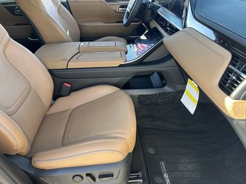 Used 2026 INFINITI QX80 Luxe w/ Cargo Package RWD image 12