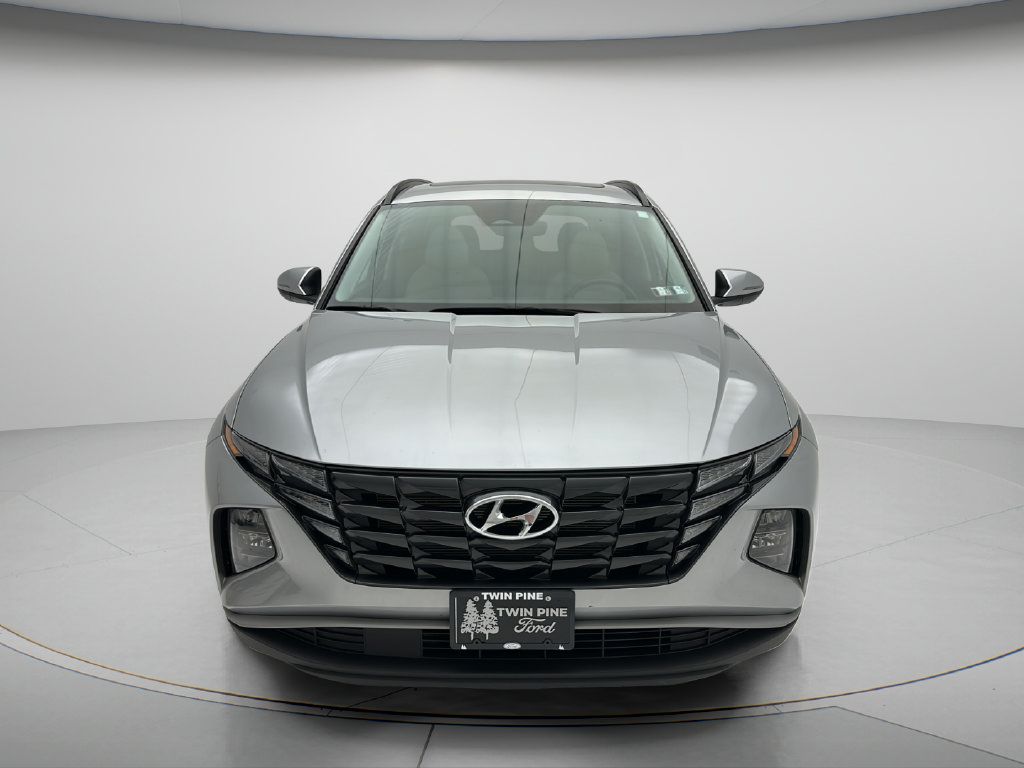 Used 2024 Hyundai Tucson SEL w/ Convenience Package AWD/4WD image 2