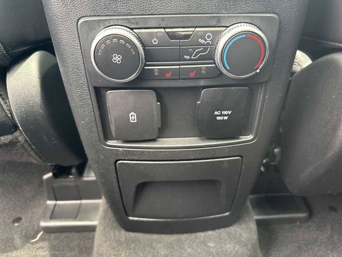 Used 2022 Ford Explorer Platinum w/ Equipment Group 601A image 76