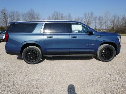 New 2026 GMC Yukon XL Elevation w/ Elevation Premium Package
