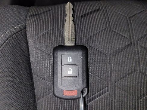 Used 2020 Mitsubishi Outlander Sport ES FWD image 32