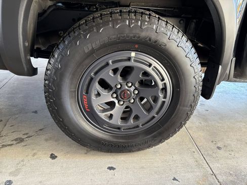 Used 2026 Nissan Frontier PRO-4X AWD/4WD image 26