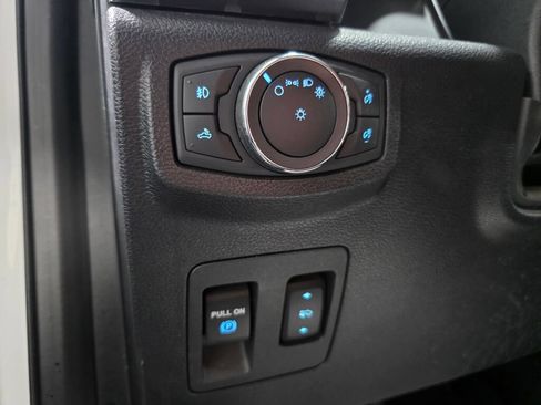 Used 2018 Ford F150 XLT w/ Equipment Group 302A Luxury AWD/4WD image 16