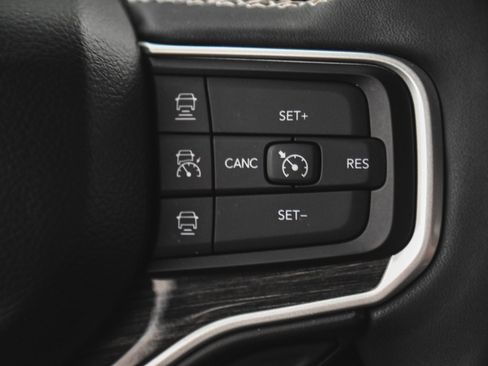 Used 2022 Jeep Wagoneer Series III image 25