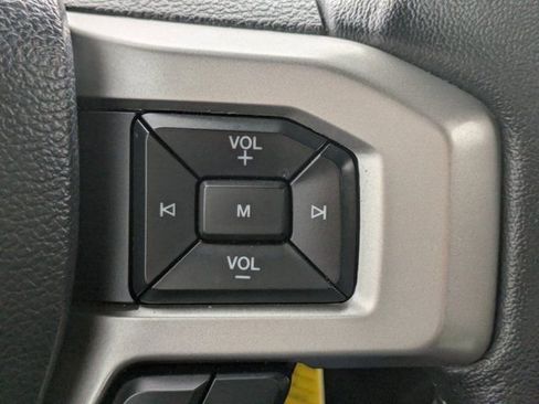 Used 2022 Ford F250 Lariat w/ Lariat Value Package image 22