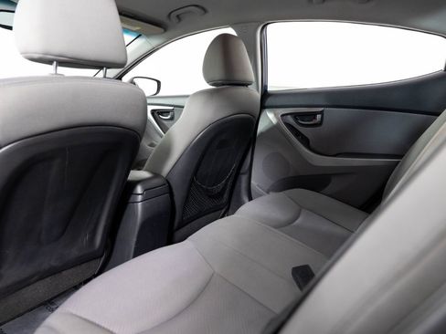 Used 2013 Hyundai Elantra GLS w/ Preferred Pkg image 18