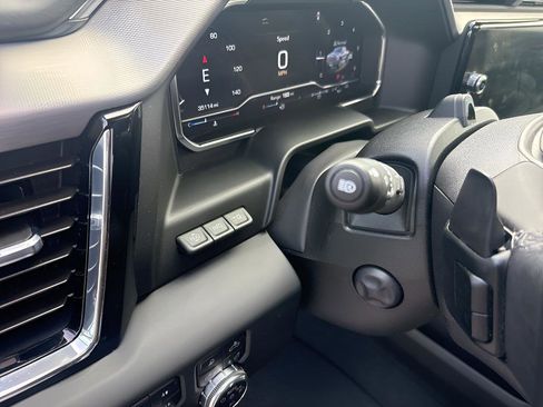 Used 2024 GMC Sierra 1500 Denali image 18