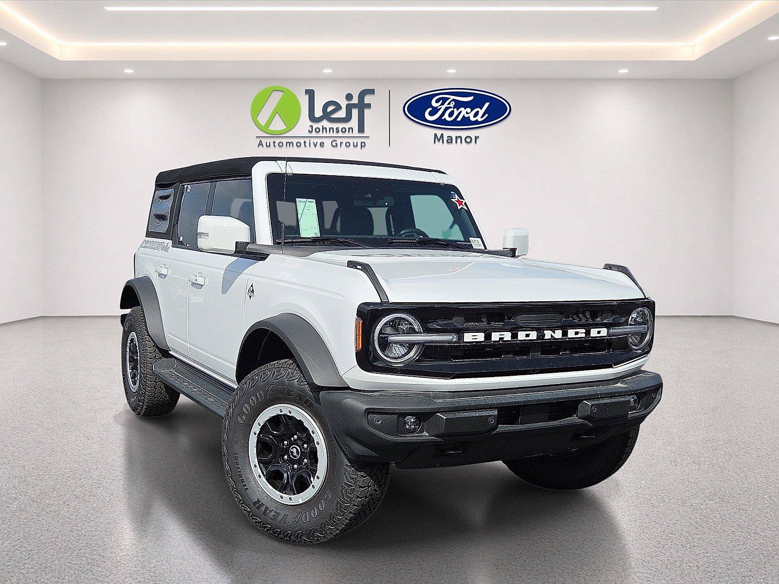 Used 2025 Ford Bronco Outer Banks w/ Sasquatch Package AWD/4WD image 1