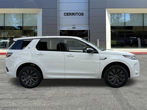 New 2025 Land Rover Discovery Sport S image 5