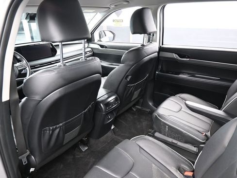 Used 2025 Hyundai Palisade SEL FWD image 37