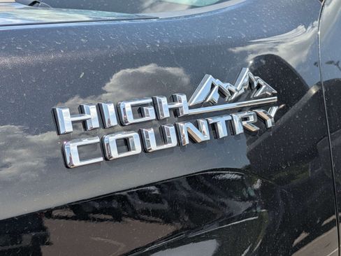 Used 2023 Chevrolet Silverado 3500 High Country AWD/4WD image 14