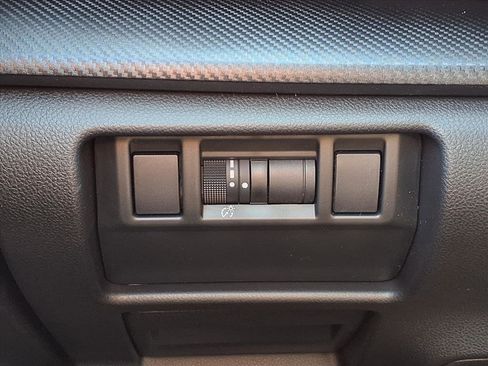 New 2025 Subaru Crosstrek 2.5i Limited w/ Crosstrek Mirror Package image 13