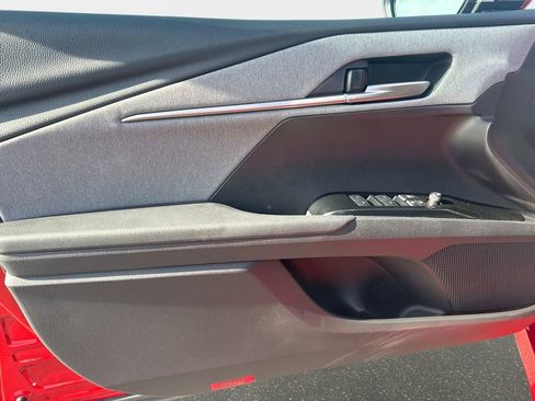 Used 2026 Toyota Camry LE w/ Convenience Package image 16