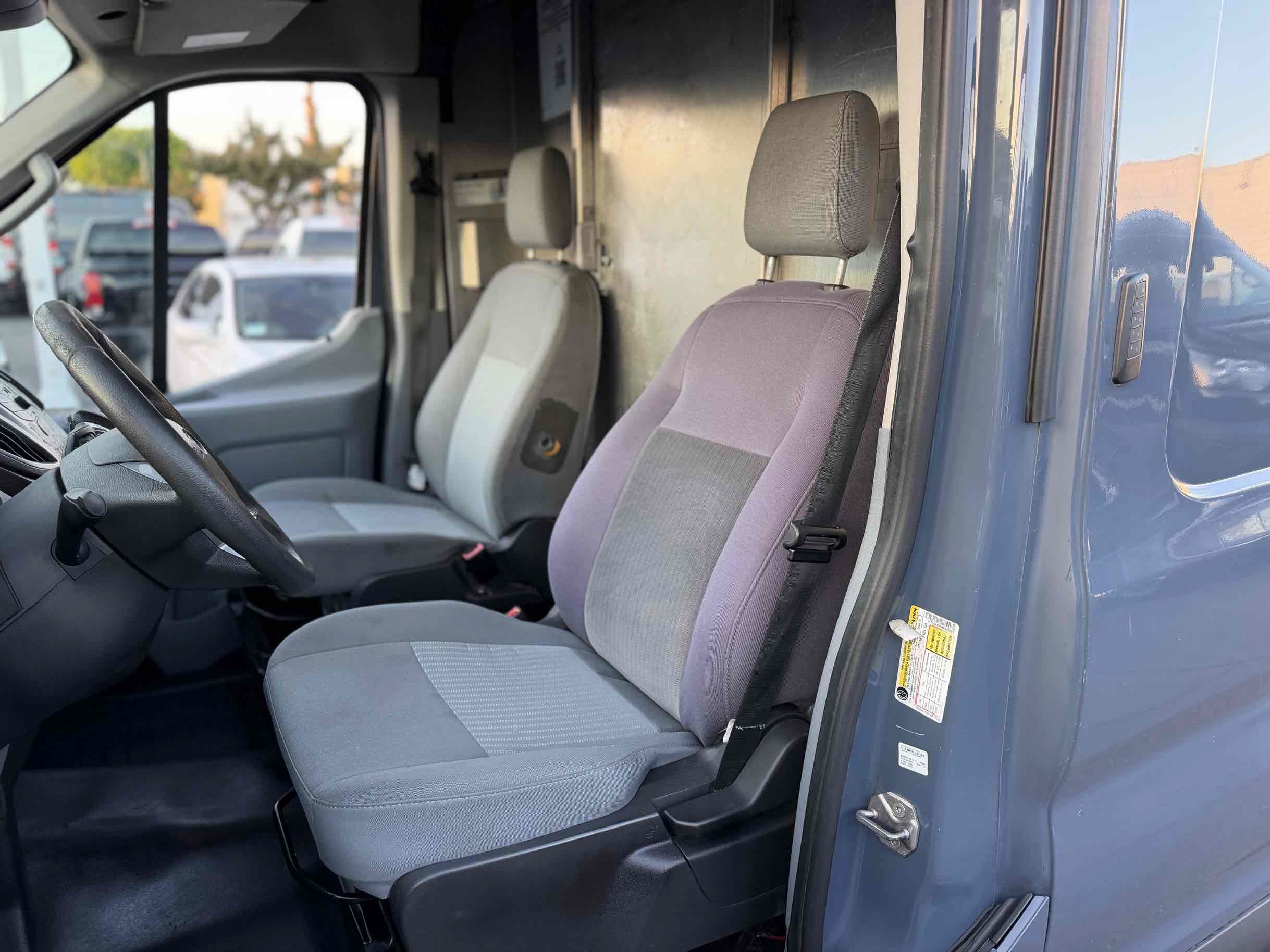 Used 2019 Ford Transit 250 148 High Roof Extended RWD image 14