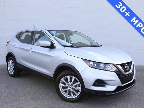 Used 2021 Nissan Rogue Sport S image 1