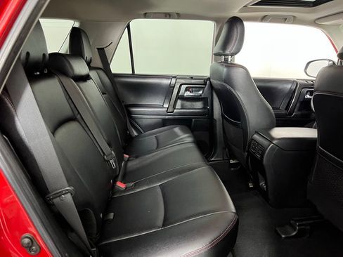 Used 2021 Toyota 4Runner Venture image 31