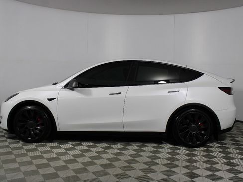 Used 2022 Tesla Model Y Performance AWD/4WD image 29
