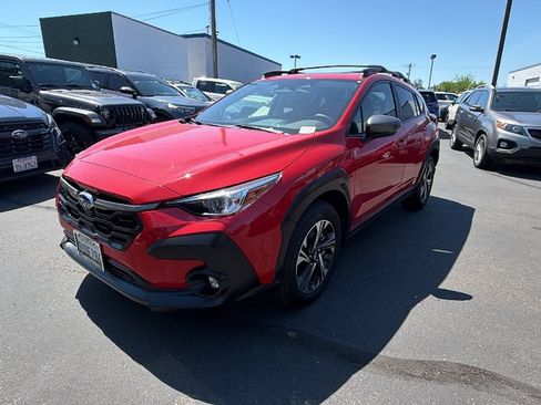 Used 2025 Subaru Crosstrek 2.5i Premium AWD/4WD image 1