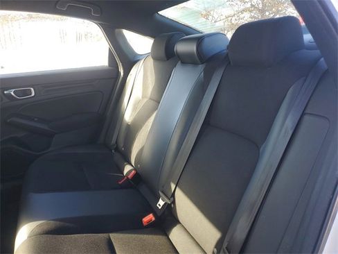 Used 2023 Honda Civic Sport image 8