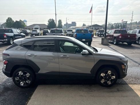Used 2025 Hyundai Kona SEL AWD/4WD image 6