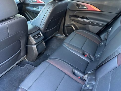 Used 2025 Chevrolet Equinox EV RS FWD image 15