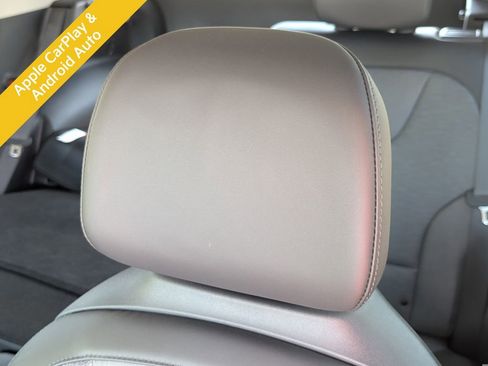 Used 2023 Kia Niro SX Touring FWD image 16