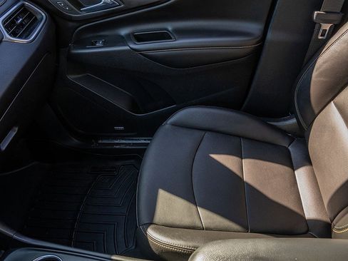 Used 2019 Chevrolet Equinox Premier image 30