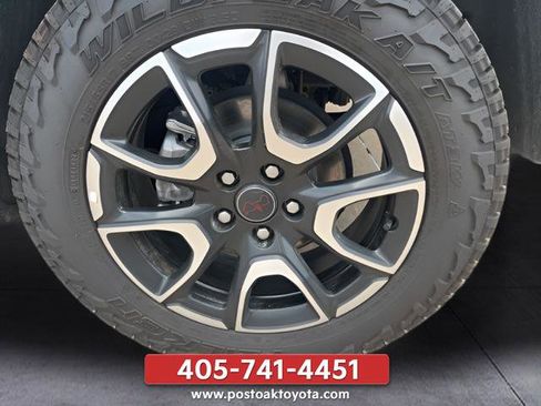 Used 2025 Jeep Compass Trailhawk AWD/4WD image 27
