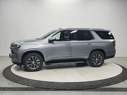 Used 2023 Chevrolet Tahoe LT w/ Luxury Package image 4