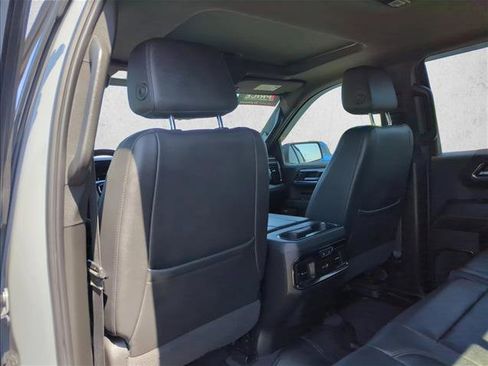 Used 2024 GMC Sierra 1500 AT4 w/ Technology Package AWD/4WD image 15