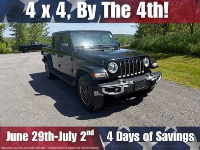 Used 2022 Jeep Gladiator Overland w/ Popular Equipment Package