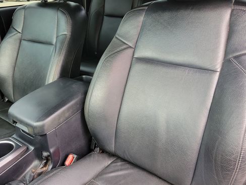 Used 2020 Toyota Tacoma TRD Sport image 10