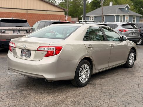 Used 2014 Toyota Camry LE FWD image 4