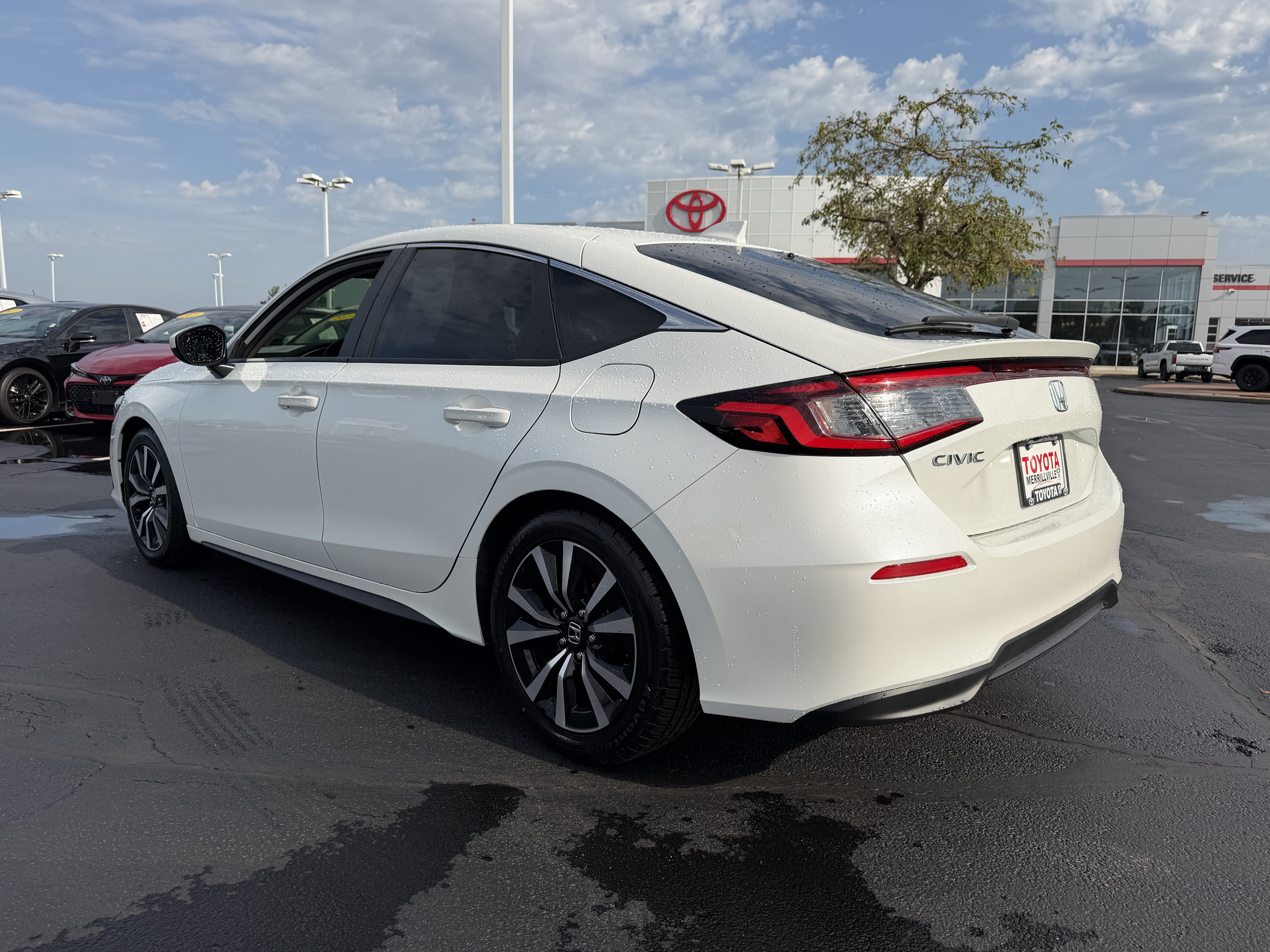 Used 2024 Honda Civic EX-L image 5