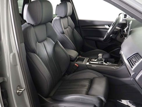 Used 2022 Audi SQ5 Premium Plus w/ Premium Plus Package image 32