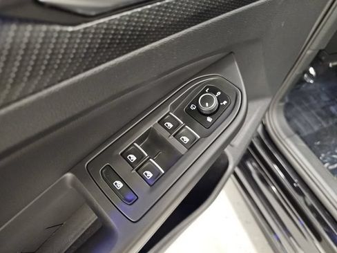 Used 2024 Volkswagen Golf R AWD/4WD image 13