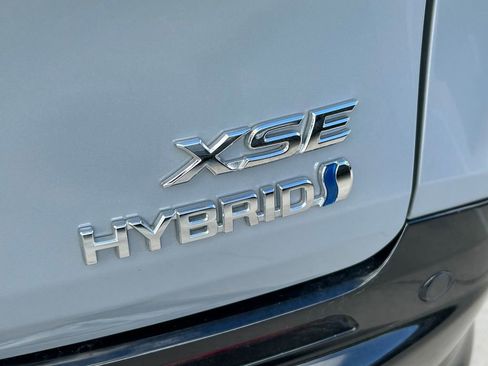 Used 2024 Toyota Sienna XSE w/ XSE Plus Package image 14