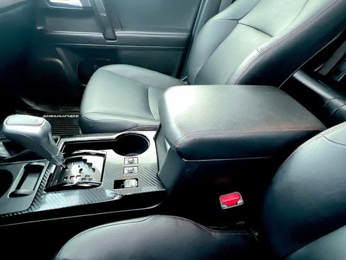 Used 2020 Toyota 4Runner TRD Off-Road Premium image 21