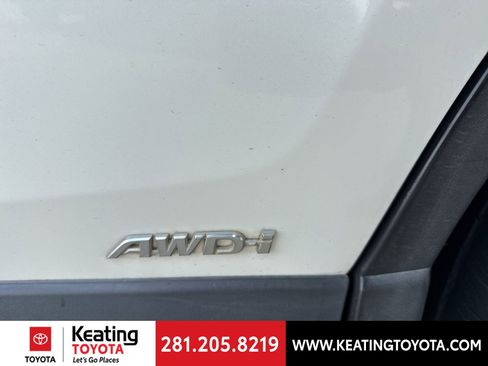 Used 2018 Toyota RAV4 Limited w/ Advanced Technology Package AWD/4WD image 11