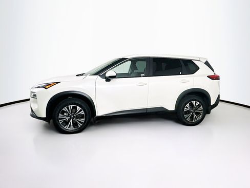 Used 2023 Nissan Rogue SV image 4