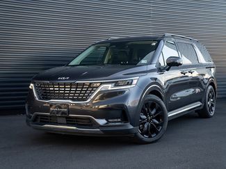 Used 2023 Kia Carnival SX video 1