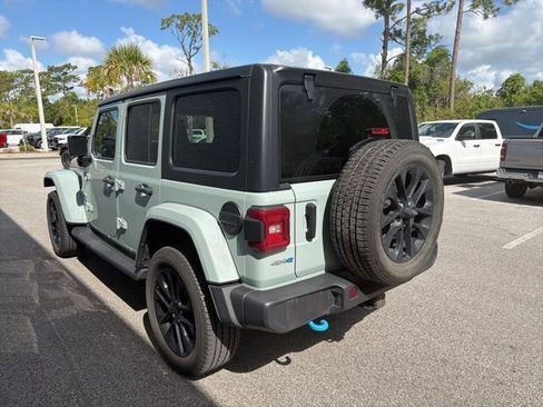 Used 2023 Jeep Wrangler Unlimited Sahara w/ Cold Weather Group image 6