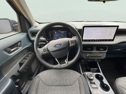 Certified 2025 Ford Maverick XLT w/ Equipment Group 301A AWD/4WD image 11