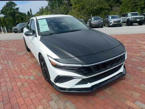 Used 2026 Hyundai Elantra Sport w/ Cargo Package FWD image 5