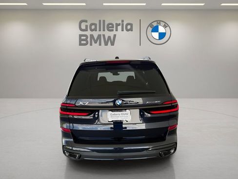 Used 2026 BMW X7 xDrive40i image 11