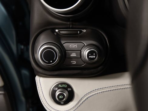 Certified 2023 Ferrari Portofino M RWD image 25